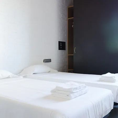 Apartment La Mare De Deu By The Streets Barcelona